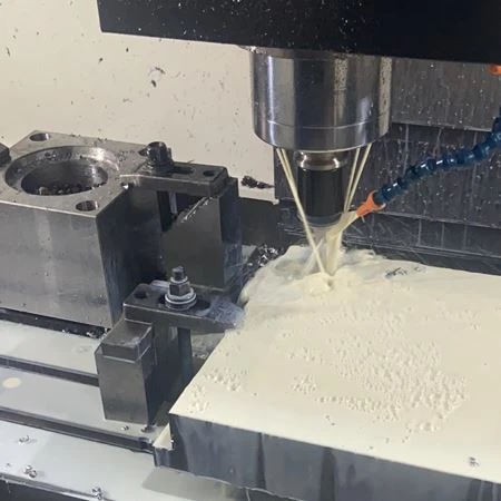 How to choose cutting fluid in CNC machining of aluminum alloy parts?