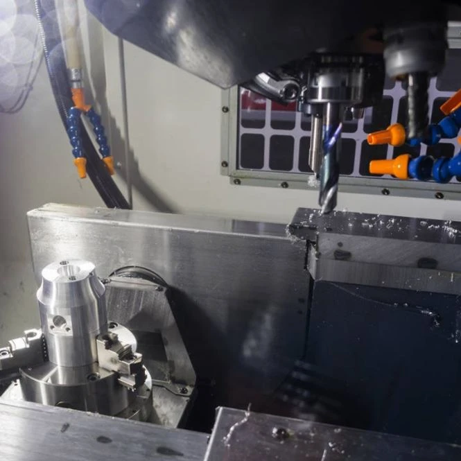 What should the CNC milling machine processing staff pay attention to?