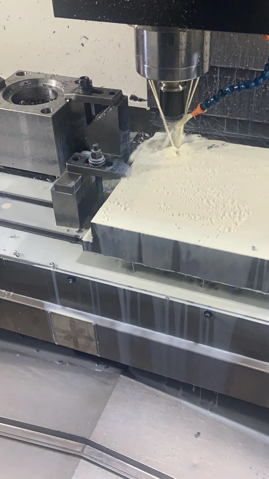 After the CNC machine tool is adjusted before processing